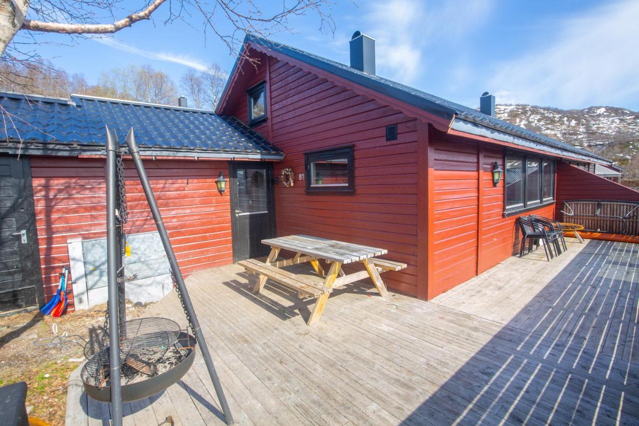 Fidjeland Holiday Home Sinnes Exterior photo